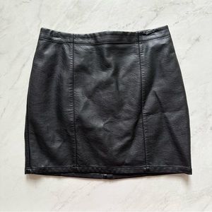 Forever 21 Black Faux Leather High Waisted Bodycon Mini Skirt